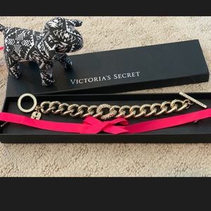 Victoria’s Secret Angels Gold bracelet